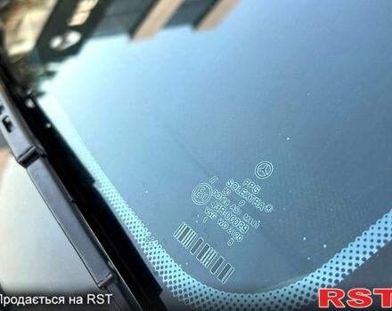 Серый Мерседес Е-Класс, объемом двигателя 3.2 л и пробегом 449 тыс. км за 4999 $, фото 6 на Automoto.ua