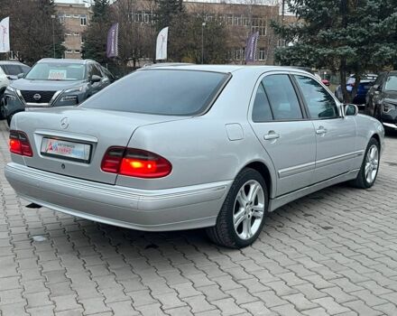 Серый Мерседес Е-Класс, объемом двигателя 3.2 л и пробегом 470 тыс. км за 5100 $, фото 6 на Automoto.ua