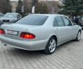 Серый Мерседес Е-Класс, объемом двигателя 3.2 л и пробегом 470 тыс. км за 5100 $, фото 6 на Automoto.ua