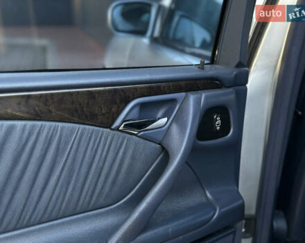 Серый Мерседес Е-Класс, объемом двигателя 2.7 л и пробегом 445 тыс. км за 4550 $, фото 63 на Automoto.ua