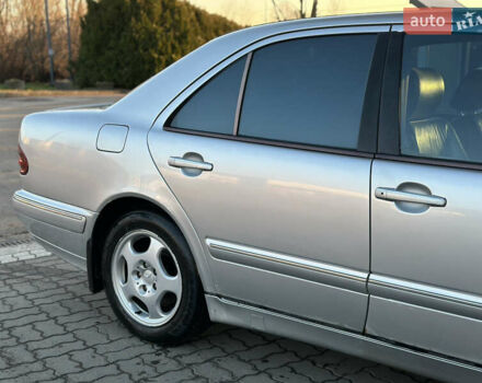 Серый Мерседес Е-Класс, объемом двигателя 2.7 л и пробегом 445 тыс. км за 4550 $, фото 24 на Automoto.ua