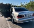 Сірий Мерседес Е-Клас, об'ємом двигуна 2 л та пробігом 385 тис. км за 3000 $, фото 14 на Automoto.ua