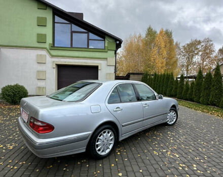 Серый Мерседес Е-Класс, объемом двигателя 2 л и пробегом 88 тыс. км за 10500 $, фото 8 на Automoto.ua