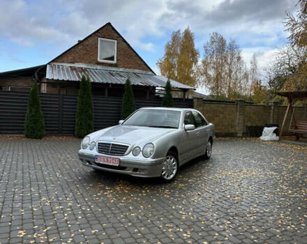 Серый Мерседес Е-Класс, объемом двигателя 2 л и пробегом 88 тыс. км за 10500 $, фото 10 на Automoto.ua