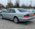 Серый Мерседес Е-Класс, объемом двигателя 3.2 л и пробегом 470 тыс. км за 5100 $, фото 4 на Automoto.ua