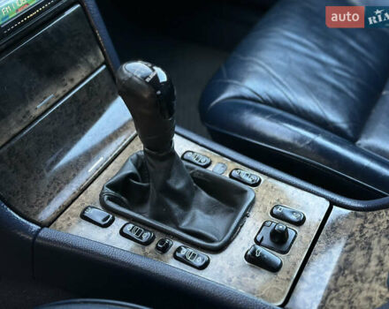 Серый Мерседес Е-Класс, объемом двигателя 2.7 л и пробегом 445 тыс. км за 4550 $, фото 58 на Automoto.ua