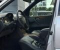 Сірий Мерседес Е-Клас, об'ємом двигуна 3.2 л та пробігом 402 тис. км за 5800 $, фото 17 на Automoto.ua