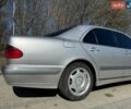 Серый Мерседес Е-Класс, объемом двигателя 2.4 л и пробегом 234 тыс. км за 5000 $, фото 6 на Automoto.ua