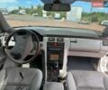 Сірий Мерседес Е-Клас, об'ємом двигуна 3.22 л та пробігом 290 тис. км за 5100 $, фото 10 на Automoto.ua