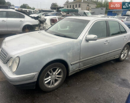 Сірий Мерседес Е-Клас, об'ємом двигуна 2.4 л та пробігом 338 тис. км за 2299 $, фото 3 на Automoto.ua