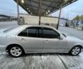 Сірий Мерседес Е-Клас, об'ємом двигуна 2.8 л та пробігом 424 тис. км за 1750 $, фото 16 на Automoto.ua