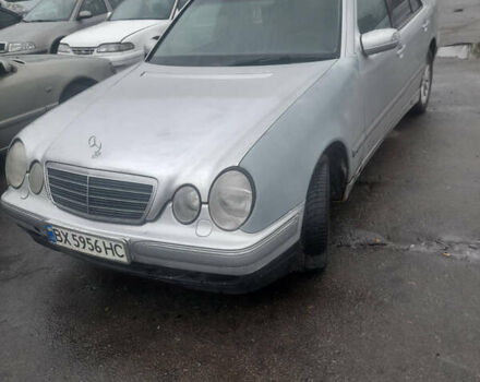 Сірий Мерседес Е-Клас, об'ємом двигуна 2.4 л та пробігом 338 тис. км за 2299 $, фото 5 на Automoto.ua