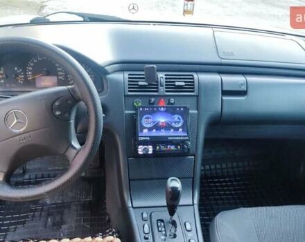 Сірий Мерседес Е-Клас, об'ємом двигуна 2 л та пробігом 389 тис. км за 4000 $, фото 29 на Automoto.ua