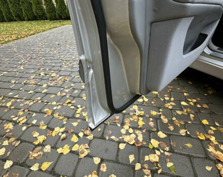 Сірий Мерседес Е-Клас, об'ємом двигуна 2 л та пробігом 88 тис. км за 9600 $, фото 51 на Automoto.ua