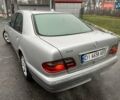 Серый Мерседес Е-Класс, объемом двигателя 3.2 л и пробегом 270 тыс. км за 3200 $, фото 2 на Automoto.ua