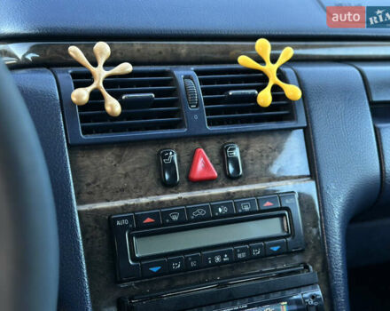 Серый Мерседес Е-Класс, объемом двигателя 2.7 л и пробегом 445 тыс. км за 4550 $, фото 56 на Automoto.ua