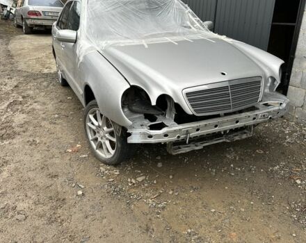 Сірий Мерседес Е-Клас, об'ємом двигуна 3.2 л та пробігом 390 тис. км за 2400 $, фото 1 на Automoto.ua