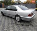 Сірий Мерседес Е-Клас, об'ємом двигуна 2 л та пробігом 530 тис. км за 2500 $, фото 3 на Automoto.ua