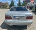 Серый Мерседес Е-Класс, объемом двигателя 2.8 л и пробегом 423 тыс. км за 1700 $, фото 4 на Automoto.ua