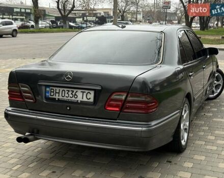 Сірий Мерседес Е-Клас, об'ємом двигуна 2.2 л та пробігом 340 тис. км за 3850 $, фото 18 на Automoto.ua