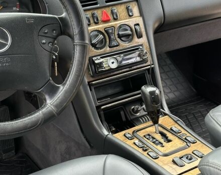 Мерседес Е-Клас 2000 у Сторожинце на Automoto.ua Сірий Мерседес Е-Клас, об'ємом двигуна 2.7 л та пробігом 346 тис. км за 5200 $, фото 17 на Automoto.ua