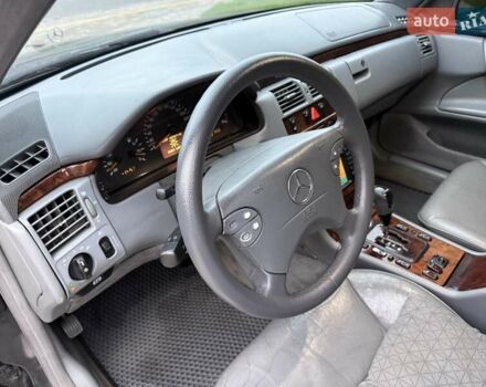 Сірий Мерседес Е-Клас, об'ємом двигуна 2.2 л та пробігом 340 тис. км за 3850 $, фото 37 на Automoto.ua