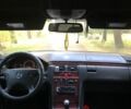 Сірий Мерседес Е-Клас, об'ємом двигуна 2 л та пробігом 411 тис. км за 2600 $, фото 11 на Automoto.ua