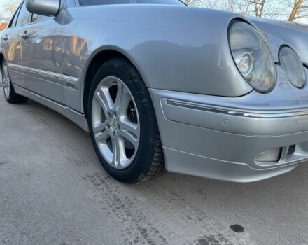 Сірий Мерседес Е-Клас, об'ємом двигуна 3.2 л та пробігом 363 тис. км за 6600 $, фото 16 на Automoto.ua