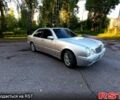Серый Мерседес Е-Класс, объемом двигателя 2.6 л и пробегом 320 тыс. км за 3400 $, фото 1 на Automoto.ua