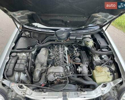 Мерседес Е-Класс 2001 в Сокале на Automoto.ua Серый Мерседес Е-Класс, объемом двигателя 2.7 л и пробегом 667 тыс. км за 5200 $, фото 16 на Automoto.ua