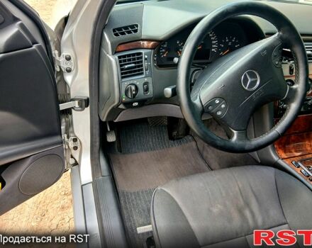 Серый Мерседес Е-Класс, объемом двигателя 2.1 л и пробегом 390 тыс. км за 5200 $, фото 3 на Automoto.ua