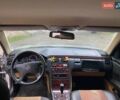 Сірий Мерседес Е-Клас, об'ємом двигуна 2 л та пробігом 350 тис. км за 4500 $, фото 7 на Automoto.ua