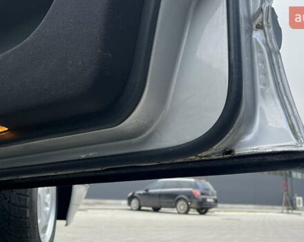 Серый Мерседес Е-Класс, объемом двигателя 3.2 л и пробегом 328 тыс. км за 6200 $, фото 33 на Automoto.ua