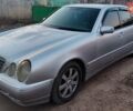 Сірий Мерседес Е-Клас, об'ємом двигуна 2.6 л та пробігом 318 тис. км за 2850 $, фото 2 на Automoto.ua