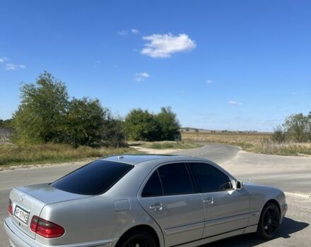 Серый Мерседес Е-Класс, объемом двигателя 3.2 л и пробегом 366 тыс. км за 5700 $, фото 2 на Automoto.ua