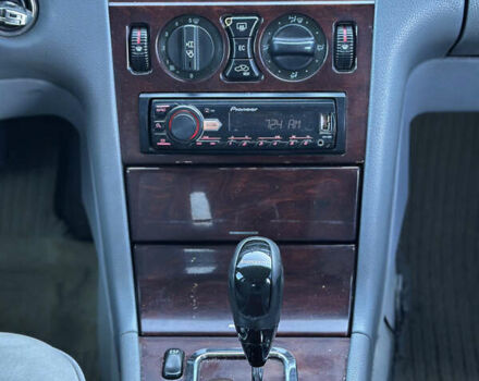 Сірий Мерседес Е-Клас, об'ємом двигуна 2.15 л та пробігом 366 тис. км за 2800 $, фото 8 на Automoto.ua