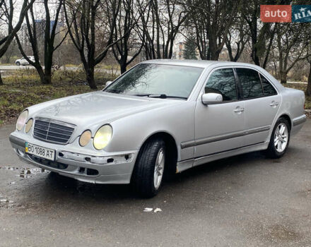 Серый Мерседес Е-Класс, объемом двигателя 3.2 л и пробегом 400 тыс. км за 2500 $, фото 8 на Automoto.ua