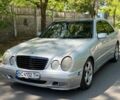 Серый Мерседес Е-Класс, объемом двигателя 3.2 л и пробегом 290 тыс. км за 2500 $, фото 1 на Automoto.ua