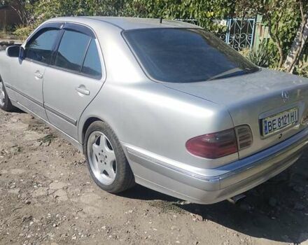 Серый Мерседес Е-Класс, объемом двигателя 2.69 л и пробегом 450 тыс. км за 5200 $, фото 5 на Automoto.ua