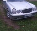 Сірий Мерседес Е-Клас, об'ємом двигуна 2.6 л та пробігом 320 тис. км за 4200 $, фото 1 на Automoto.ua