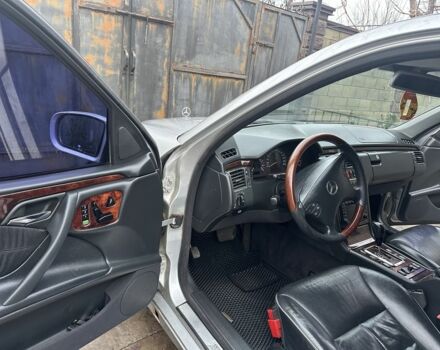 Серый Мерседес Е-Класс, объемом двигателя 2.8 л и пробегом 450 тыс. км за 3600 $, фото 5 на Automoto.ua