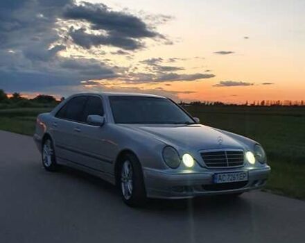 Серый Мерседес Е-Класс, объемом двигателя 2.7 л и пробегом 367 тыс. км за 5898 $, фото 2 на Automoto.ua