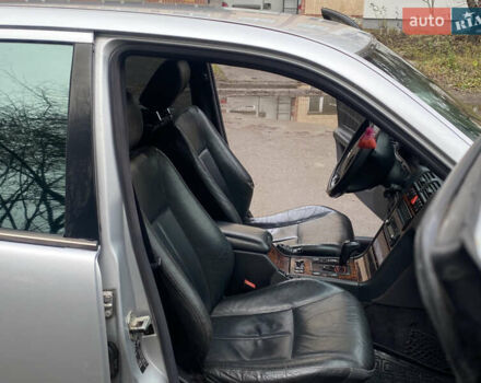 Серый Мерседес Е-Класс, объемом двигателя 3.2 л и пробегом 400 тыс. км за 2500 $, фото 15 на Automoto.ua