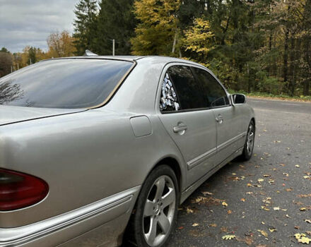 Мерседес Е-Класс 2001 в Виннице на Automoto.ua Серый Мерседес Е-Класс, объемом двигателя 2 л и пробегом 399 тыс. км за 4600 $, фото 4 на Automoto.ua