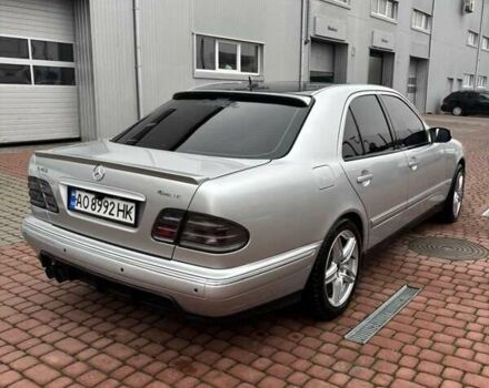 Серый Мерседес Е-Класс, объемом двигателя 4.3 л и пробегом 360 тыс. км за 7100 $, фото 1 на Automoto.ua