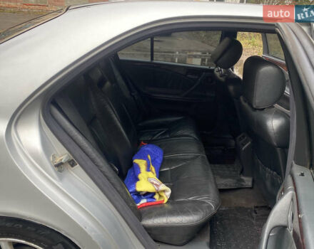 Серый Мерседес Е-Класс, объемом двигателя 3.2 л и пробегом 400 тыс. км за 2500 $, фото 14 на Automoto.ua