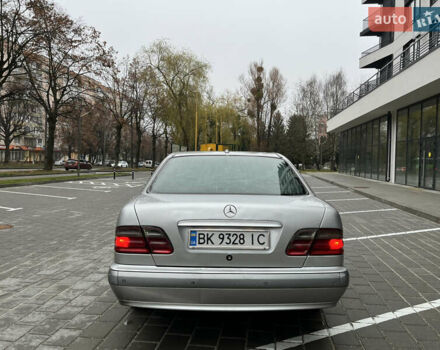 Серый Мерседес Е-Класс, объемом двигателя 2.69 л и пробегом 353 тыс. км за 3750 $, фото 19 на Automoto.ua