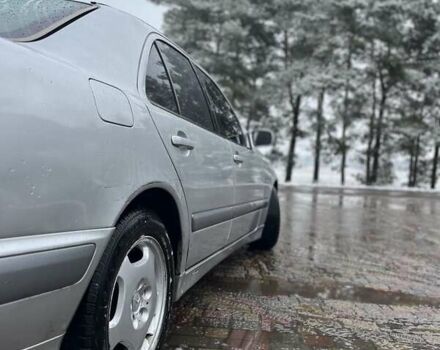 Серый Мерседес Е-Класс, объемом двигателя 2.7 л и пробегом 352 тыс. км за 3200 $, фото 1 на Automoto.ua