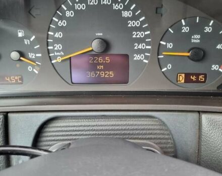 Сірий Мерседес Е-Клас, об'ємом двигуна 2.7 л та пробігом 367 тис. км за 2700 $, фото 40 на Automoto.ua