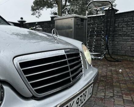 Серый Мерседес Е-Класс, объемом двигателя 2.7 л и пробегом 352 тыс. км за 3200 $, фото 14 на Automoto.ua